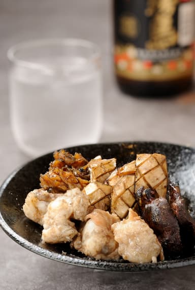 焼かず肉第一弾　炭焼きホルモン