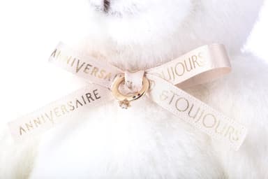 ベアのぬいぐるみ　リボンアップ