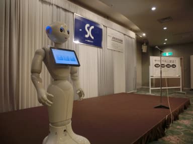 入社式前のPepper