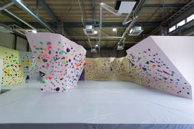 ボルダリングコンペ会場