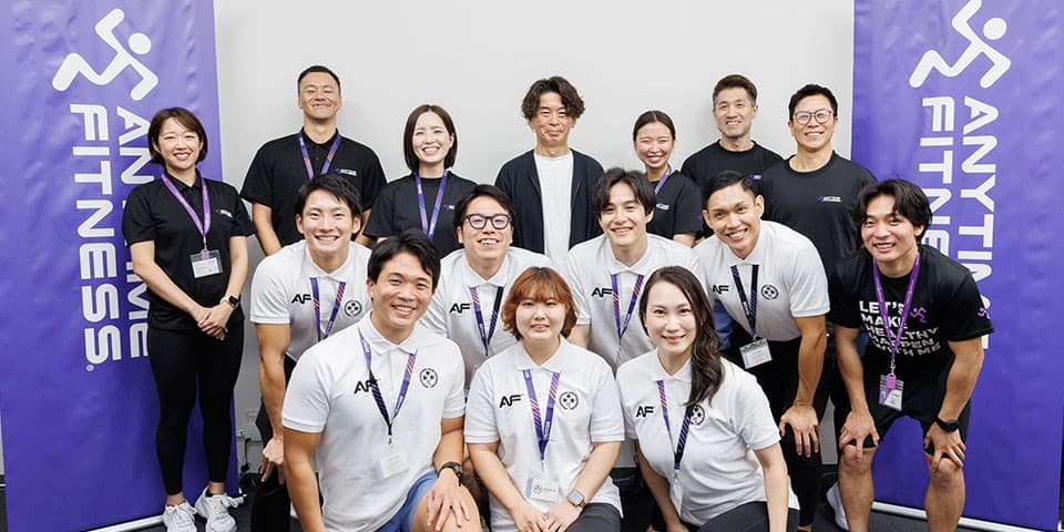 【HEALTHIER MAGAZINE(ヘルシアマガジン)】24時間年中無休フィットネスジム「エニタイムフィットネス」のウェブマガジン更新中!<エニタイムフィットネスの「PLEASE-ist」制度とは? ホスピタリティを形にした取り組み>