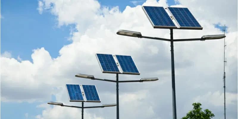 日本のソーラー照明市場規模は、2033年までに10億8,350万米ドルに達する見込み | 年平均成長率(CAGR)は6.05%