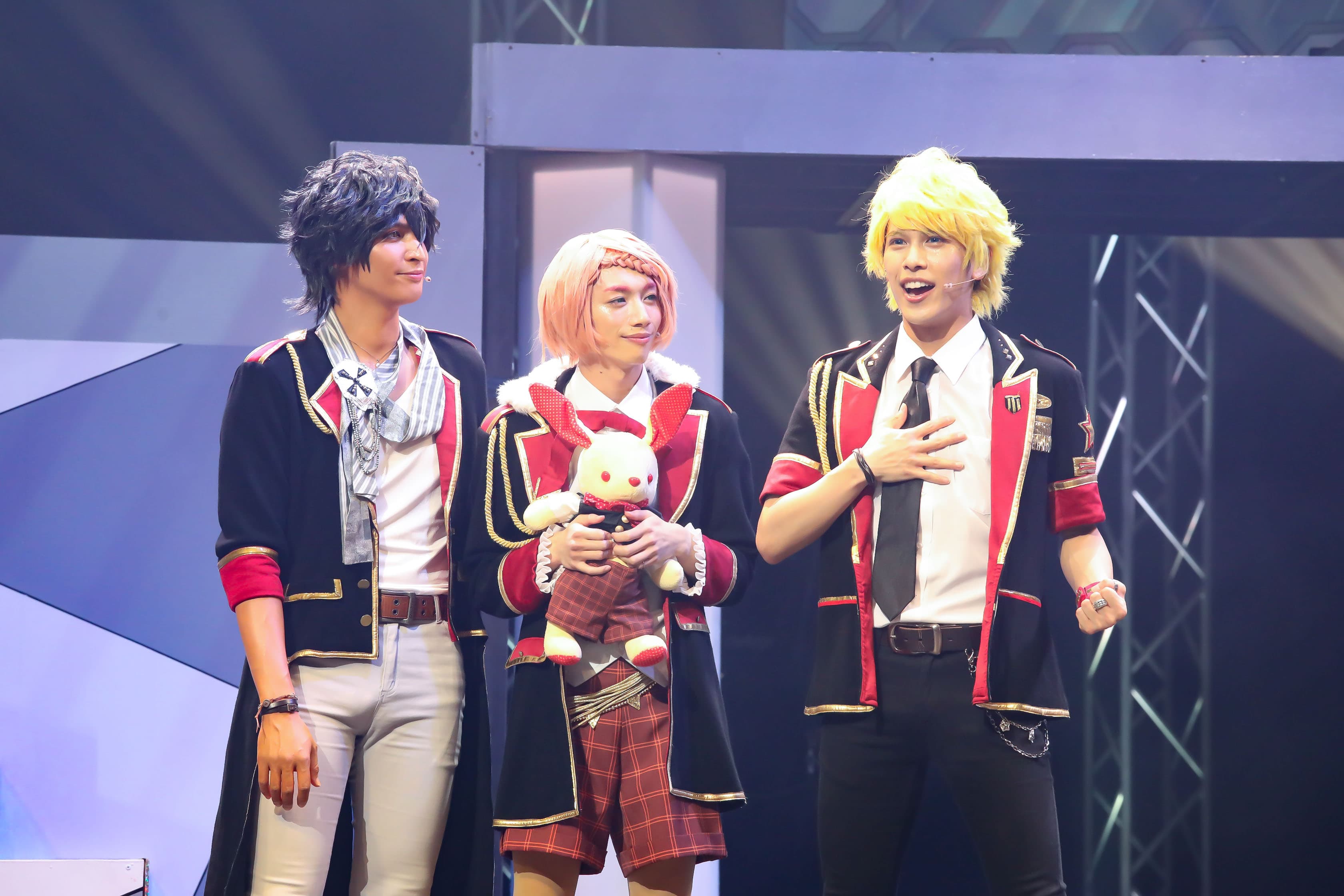 舞台「アイ★チュウ ザ・ステージ ~Rose Écarlate deux ~」 いよいよ開幕!