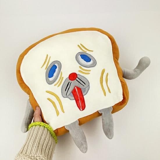 パンどろぼうクッション「まずい」顔のインパクトたるや、、、子ども、来客が食いつくこと間違いなしです