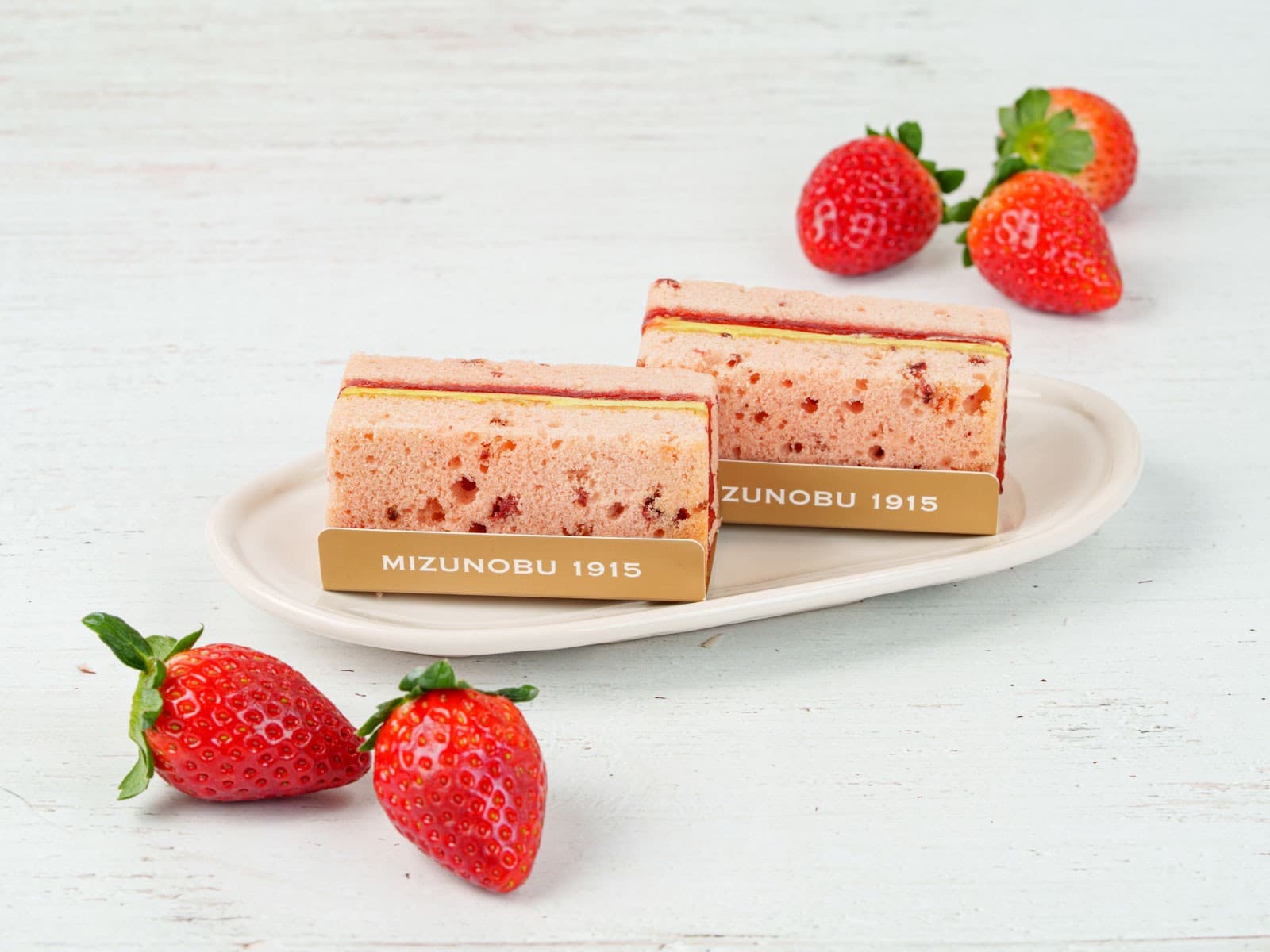 水信のヴィクトリアケーキ第三弾! 『いちごヴィクトリアケーキ』12/16(火)より販売開始