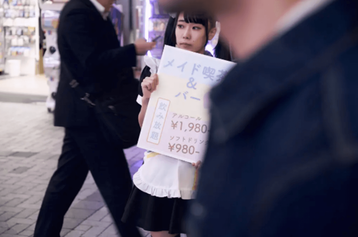 ぼったくり被害に遭ったら?警察・カード会社・弁護士に相談する前の正しい対処法