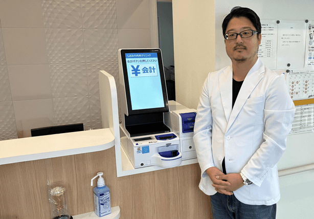 【導入事例公開】間違いゼロの現金管理で、スタッフの定時退勤を当たり前に。セミセルフレジ「OWEN(オーエン)」導入インタビュー