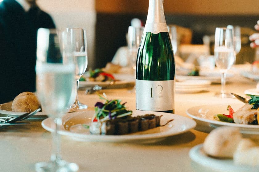 キラめく泡と、やさしい甘みが調和した
浦霞のスパークリング日本酒
アジア最大級の日本酒コンクール スパークリング部門で
チャンピオン獲得!