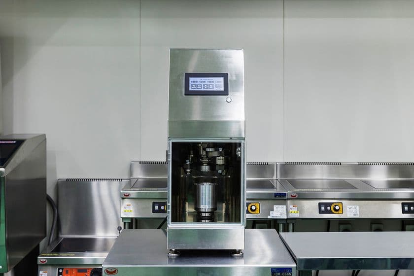 洲本市で小ロット缶詰事業を手掛けるアイナス、
東洋製罐製食品缶対応の缶巻締機を12月1日より販売開始