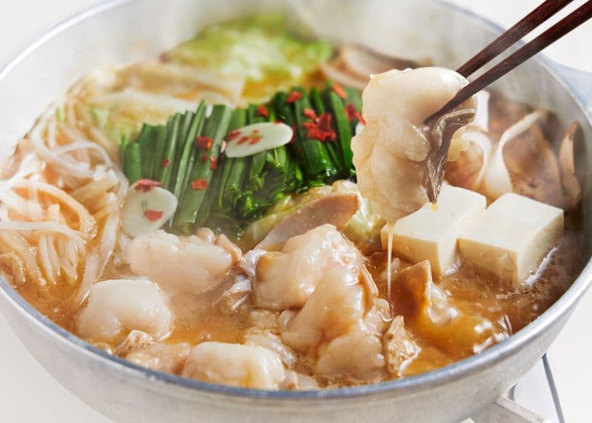 酒粕を使用した「極旨もつ鍋」が今年も登場!
11/17(月)より冬季限定で『博多もつ鍋やまや』にて提供開始