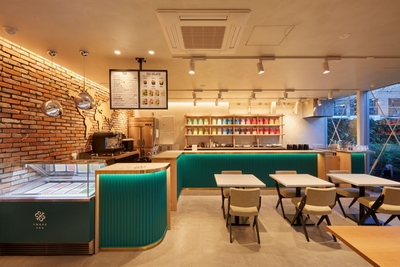 01GEJNVmcqzugiFmRo8j.jpg?w=940&h=940