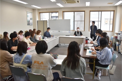 0AE5cKjmAL1lJsmwq5sH.jpg?w=940&h=940