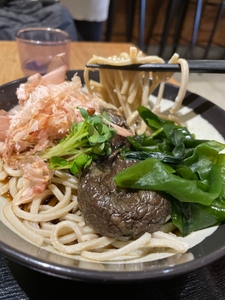 0AkxanduqUvnWkk3HNHV.jpeg?w=940&h=940