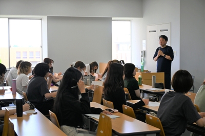 キャリア形成について語る川上氏