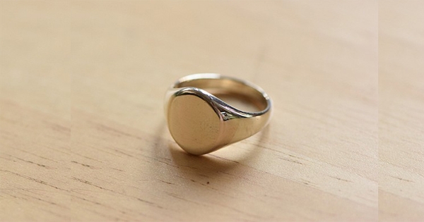 シルバー&革アクセサリー AJINA オリジナル オーバル型シグネットリングの発売をcreema にて開始