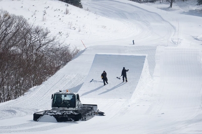 0JIq9ThgvWhffDaN5gxa.jpg?w=940&h=940