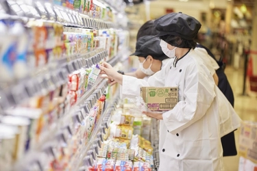 キャリア教育プログラム「はたらくフリースクール」に協力！セントラルスクエア森ノ宮店で職業体験を実施