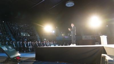 0SASmSrmNB0KMSrrYmcO.jpg?w=940&h=940