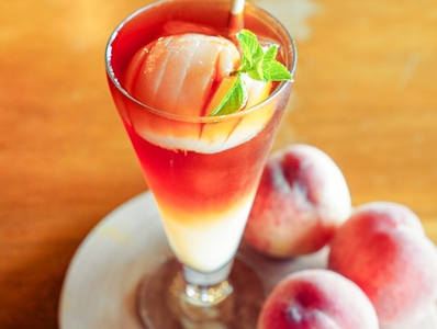 ▲『桃のフルーツティー』