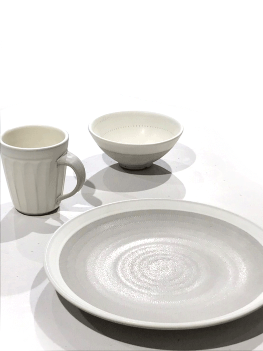 <小石原焼 上鶴窯>マグカップ3,630円~、茶碗1,716円~、皿1,980円~