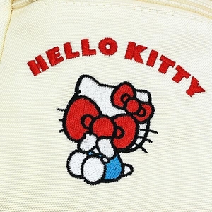 キティのショルダーバッグ