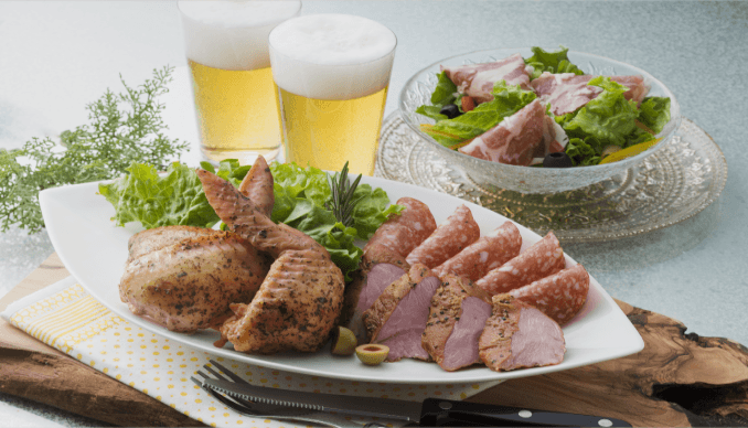 業界初、手羽先の中にソーセージ生地を詰め込んだ 手羽ポケットン(柚子