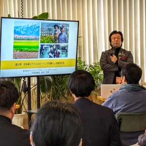 0cN71l2xh6UEHbLeXrRc.jpg?w=940&h=940