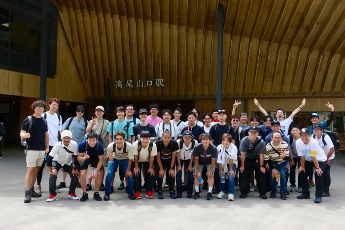 全社員が全国から集まっての研修も開催