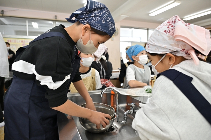 ▲粒すけの米研ぎの様子