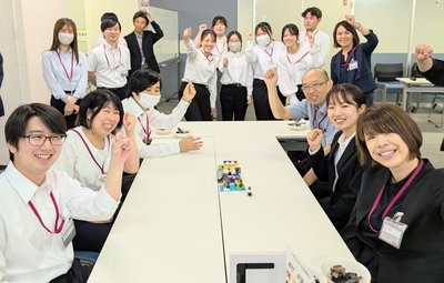 0mPE8qUBVeiVTMzF8QNq.jpg?w=940&h=940