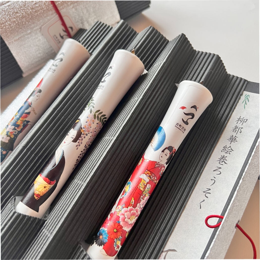 巻物のようなパッケージ(12cm 3本入)