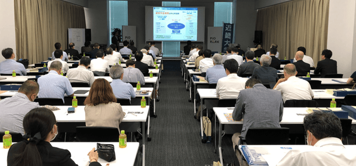 令和5年(2023年)に東京で開催した研究シーズ発表会の様子