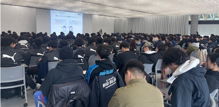 令和7年(2025年)2月に実施した「体育会学生向け自己分析・チームビルディング研修」の様子