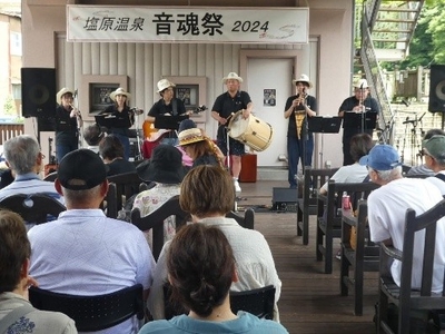 14ufeltK1eMSnFitvzxm.jpeg?w=940&h=940