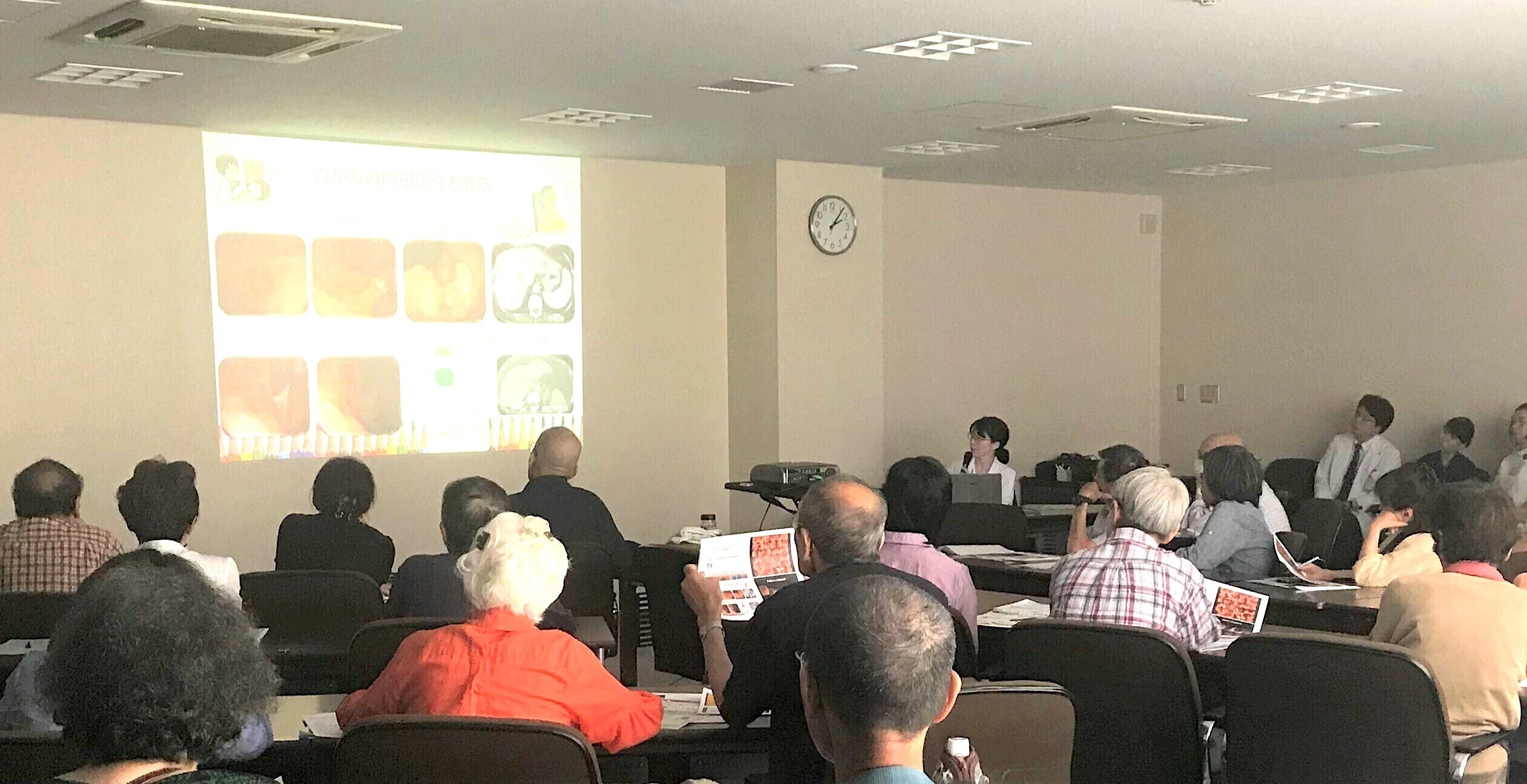 市民講座「ともに生きる会~公開セカンドオピニオン~」を開催 「前立腺がん」をテーマに医師・看護師がライブ形式で質問に回答