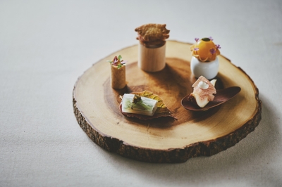 ▲ La Roseが提供するアミューズ“秋の５種饗宴”