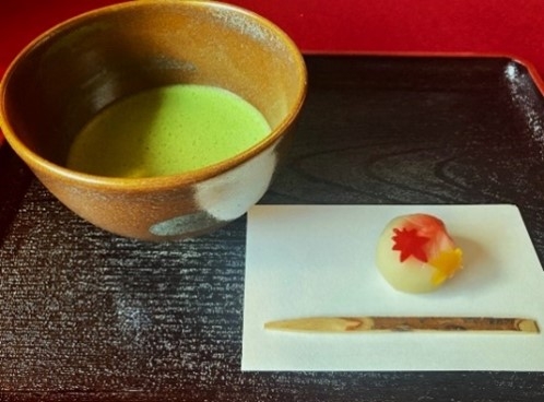 抹茶と和菓子のセット(過去の様子)