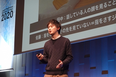 1IwU0duZJPllutfAALme.jpg?w=940&h=940