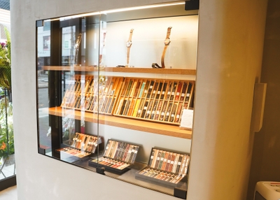 H°M'S" WatchStore / ウォッチフロア(1F)