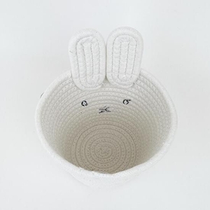 ミッフィーのシンプルなホワイトのインテリア