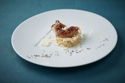 1RrYcNL1KWn58HD5g4NO.jpg?w=940&h=940