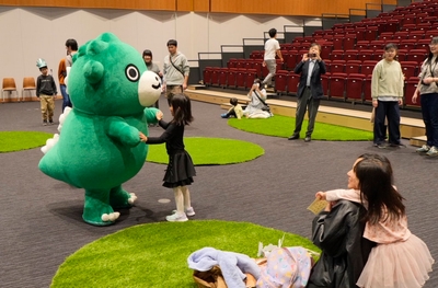 ちびゴジラグリーティング会の様子