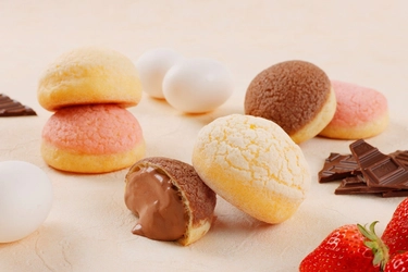 シュークリームブランド「PUCREAM」より、解凍時間で 味わいが変わるもっちり食感のシュークリームを発売！