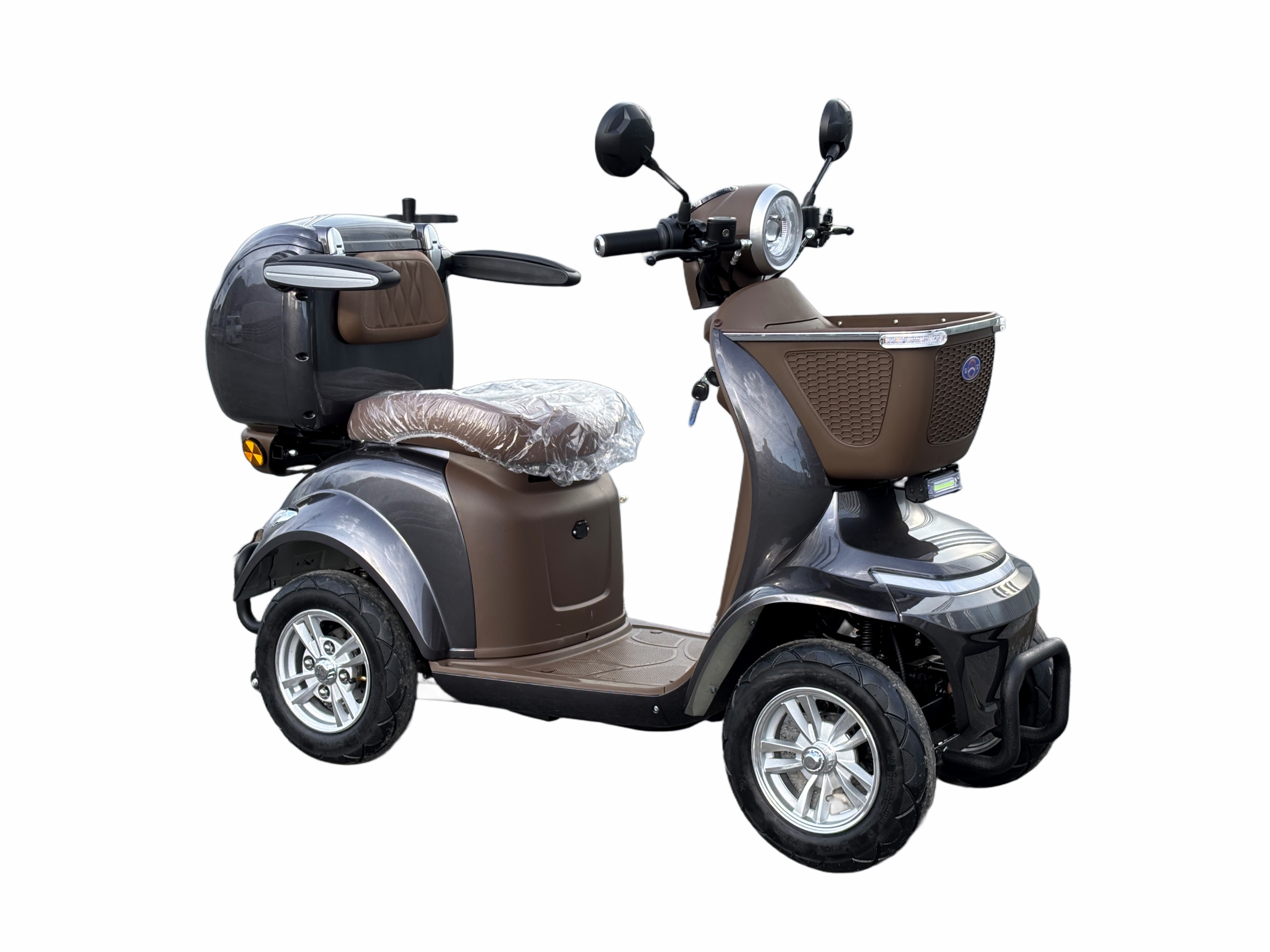 岩手県初！東北初！の人気のコアライトD4 (4輪特定小型原動機付