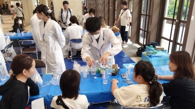 「第16回　近大科学祭2025」の様子