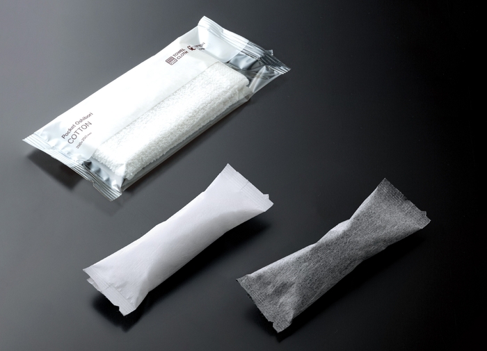 左から『COTTON』『MARU(shiro/kuro)』