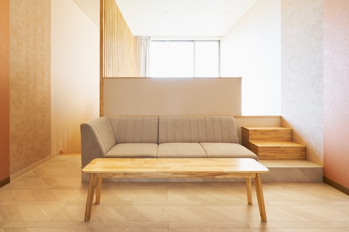 「海/空・砂/石・太陽/夕陽」など自然をテーマにした3部屋タイプ