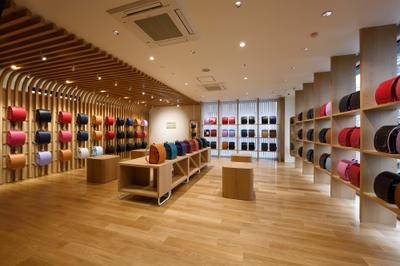 村瀬鞄行 名古屋本店