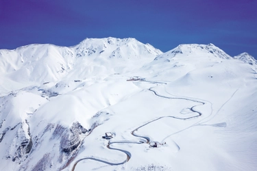 立山黒部アルペンルート、全線開通に向け除雪情報配信中　 4月2日まで「雪の大谷高さ予想キャンペーン」を実施！