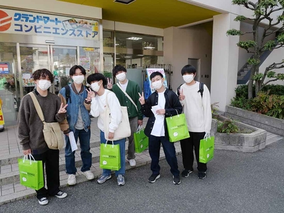 1sec3NYe3CEoIPfofoFz.jpg?w=940&h=940